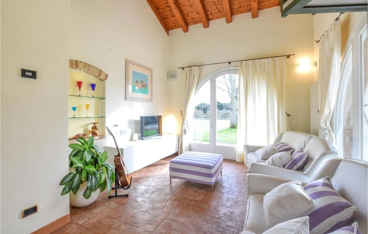 5 Bedroom Cozy Home In Fanzolo Di Vedelago Fonzolo Italy